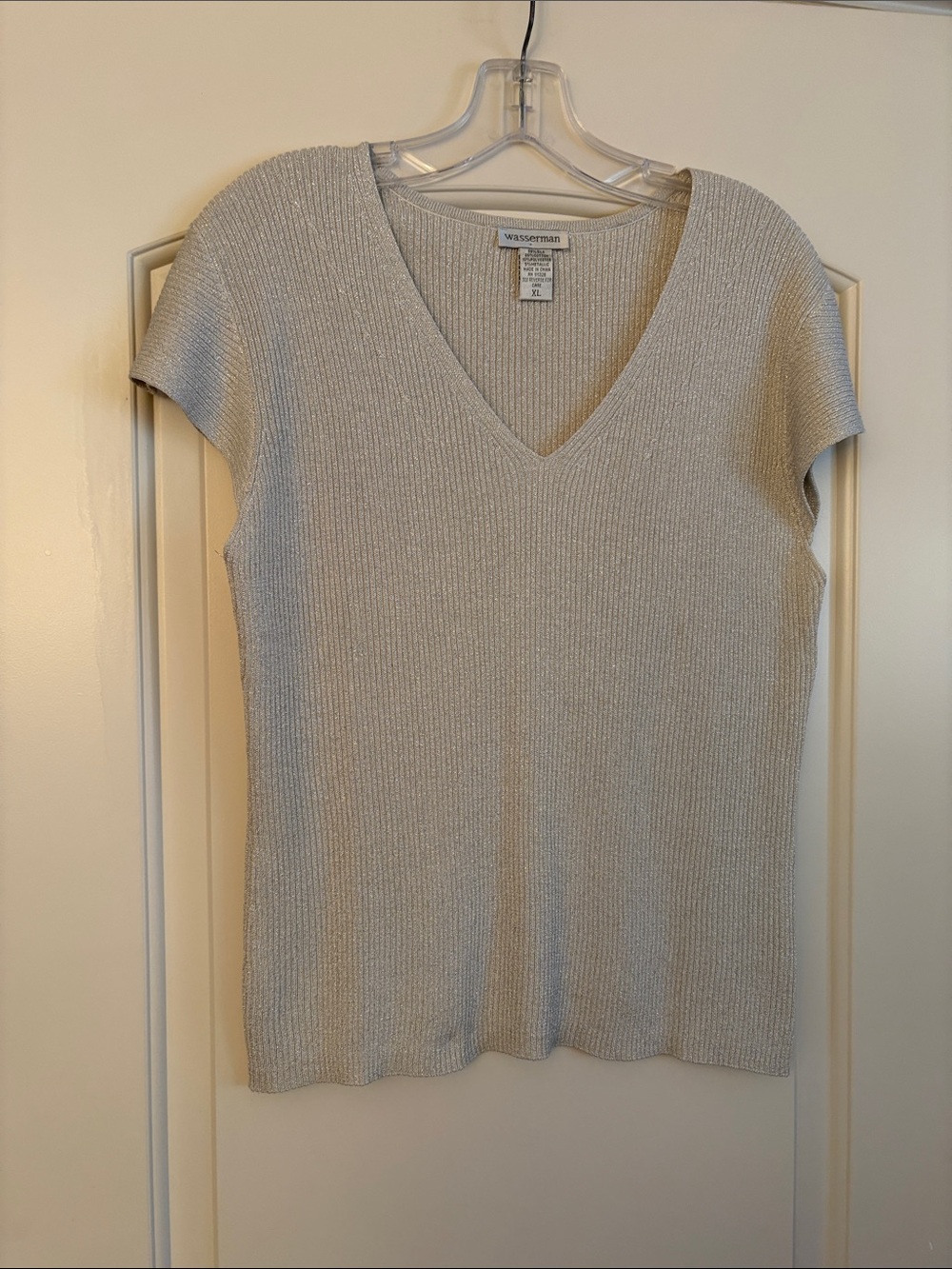 Silver Ribbed V-Neck Short Sleeve Top